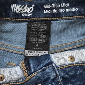 Mossimo Supply Co. Shorts - 2 Mossimo Women’s denim shorts size 0 & 3 Mossimo Supply Co. Shorts - 2 Mossimo Women’s denim shorts size 0 & 3